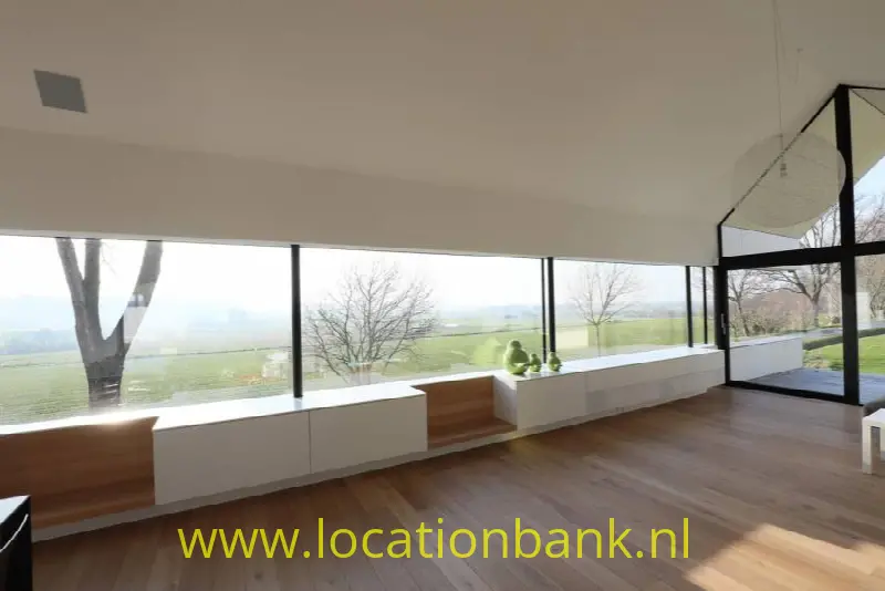 woonkamer met veel daglicht