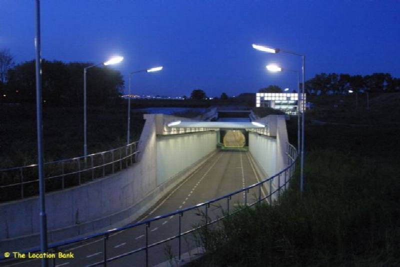 Moderne tunnel een baans