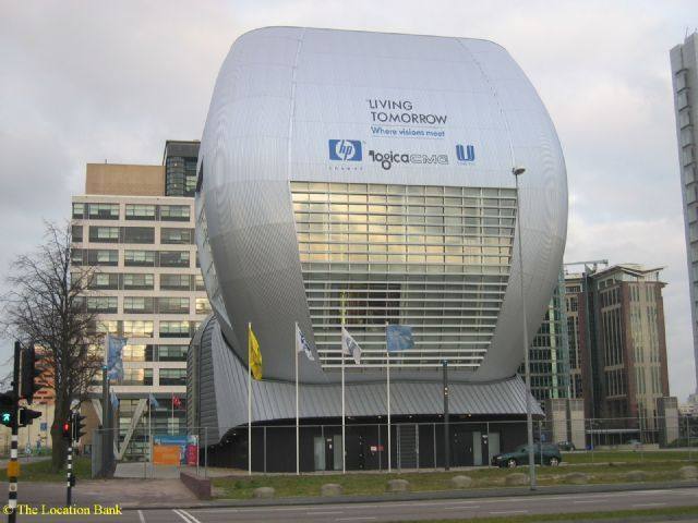 Modern stalen gebouw