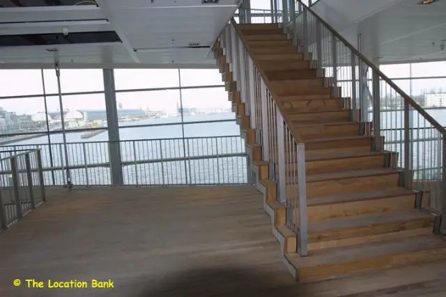 Modern cultureel gebouw