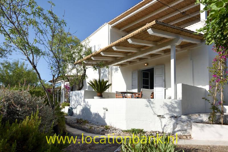 Veranda dining room