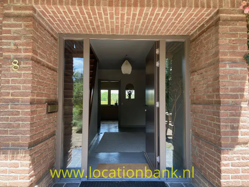 front door 2