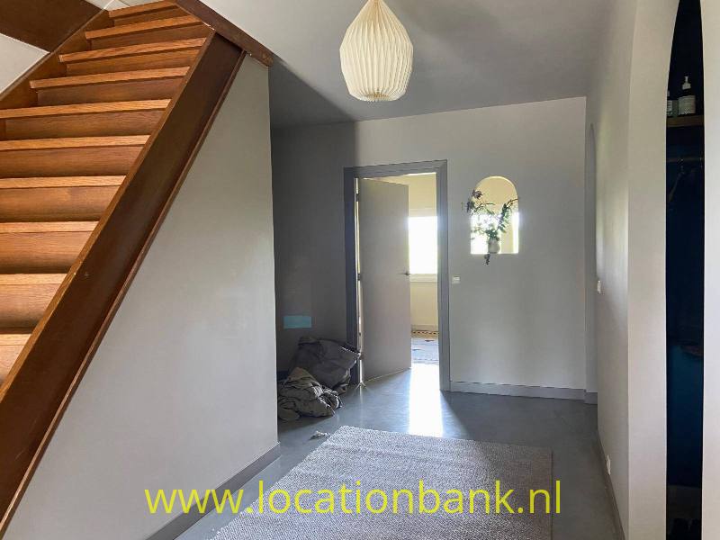 entrance way 2