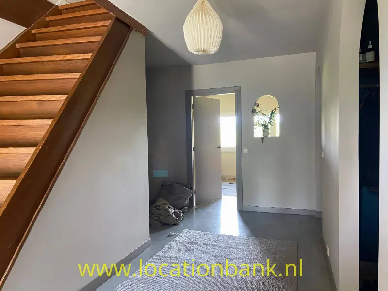 entrance way 2