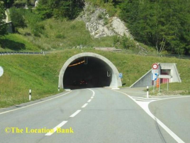 Weg door Tunnel