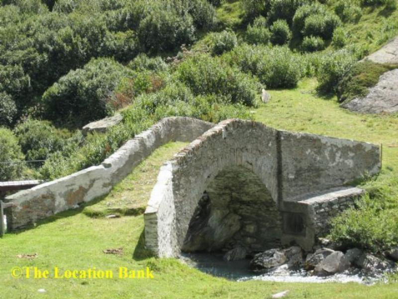 Historische romeinse voetgangers brug