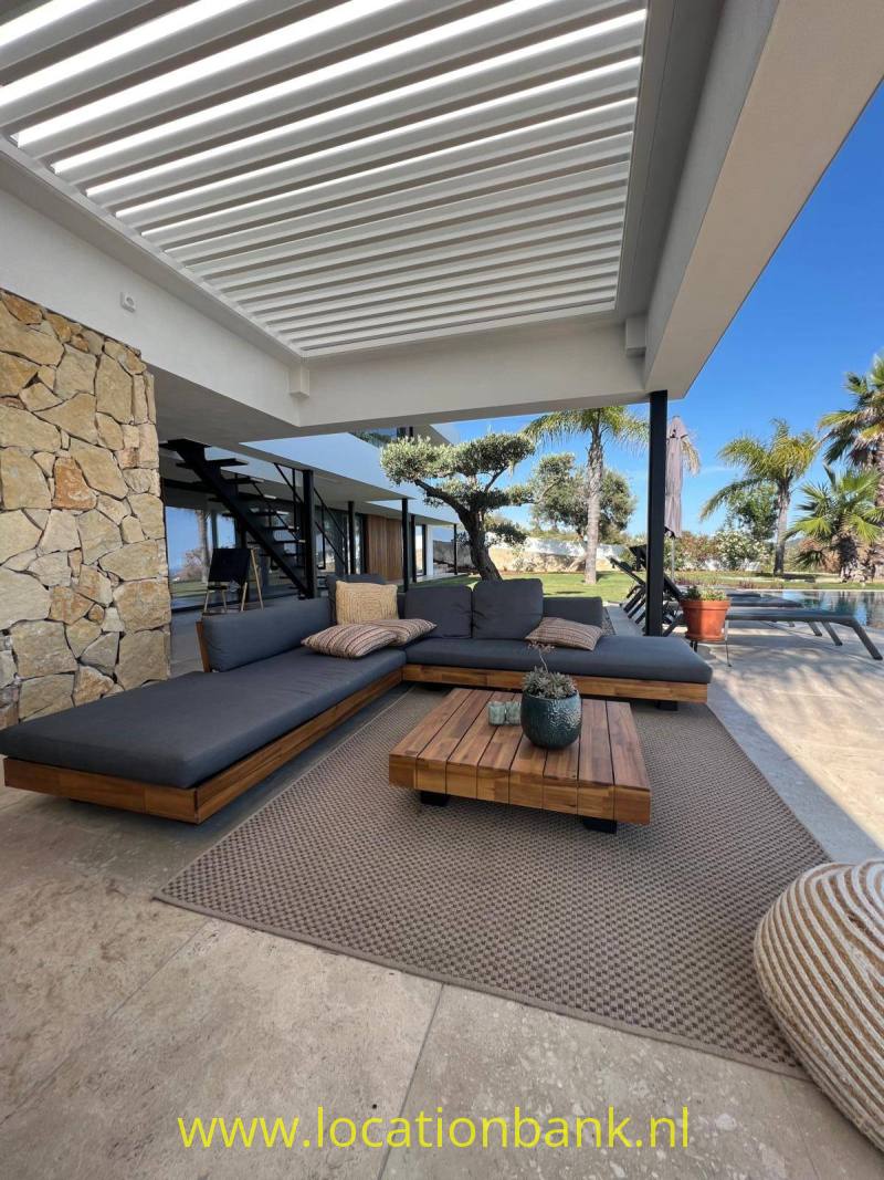 Lounge gedeelte buiten 