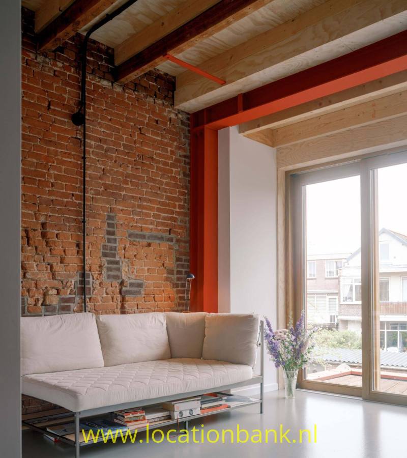 1st floor living room