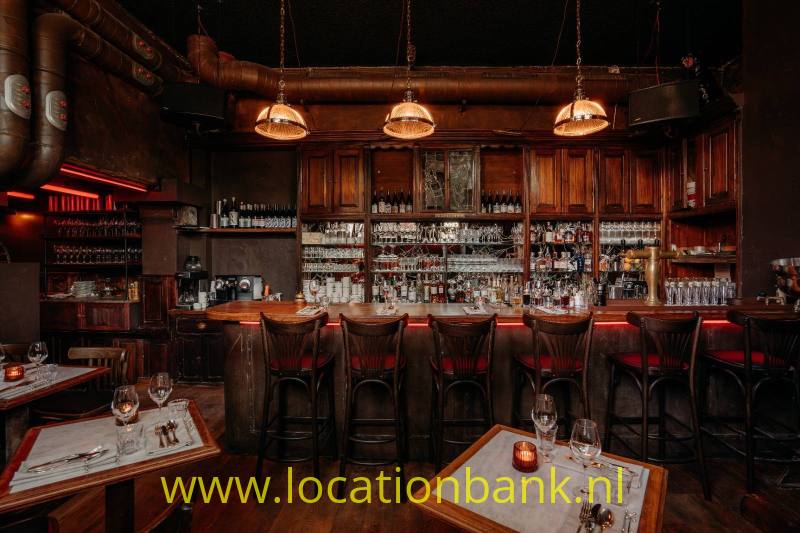 bar