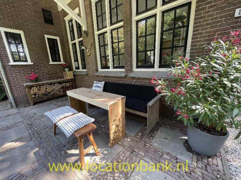 Terras voor de woning