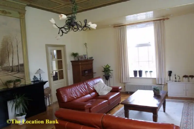 Ouderwetse boerderij met opkamer en golfbaan