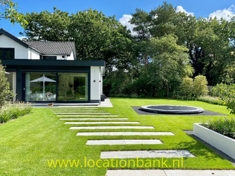 Achtertuin