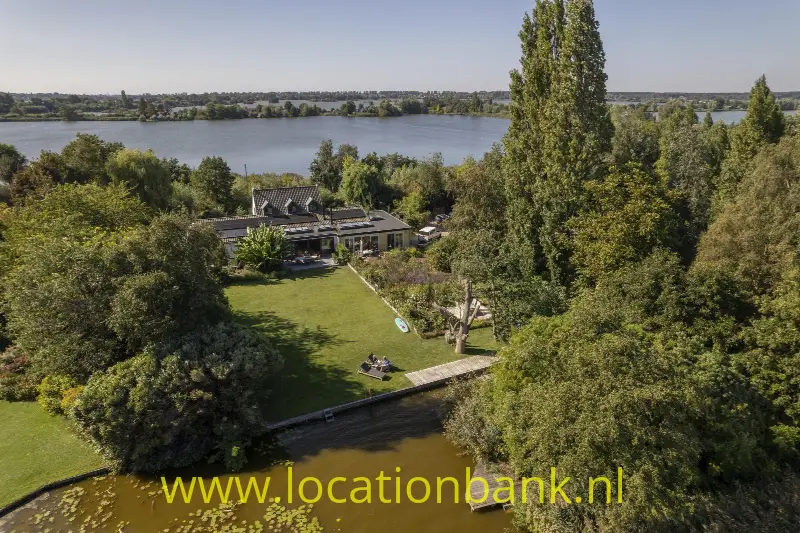 huis aan het water