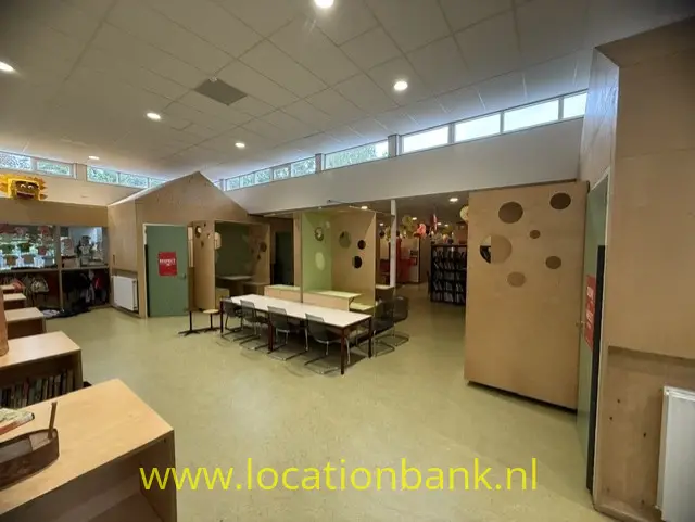 gang voor aula en bij bovenbouw