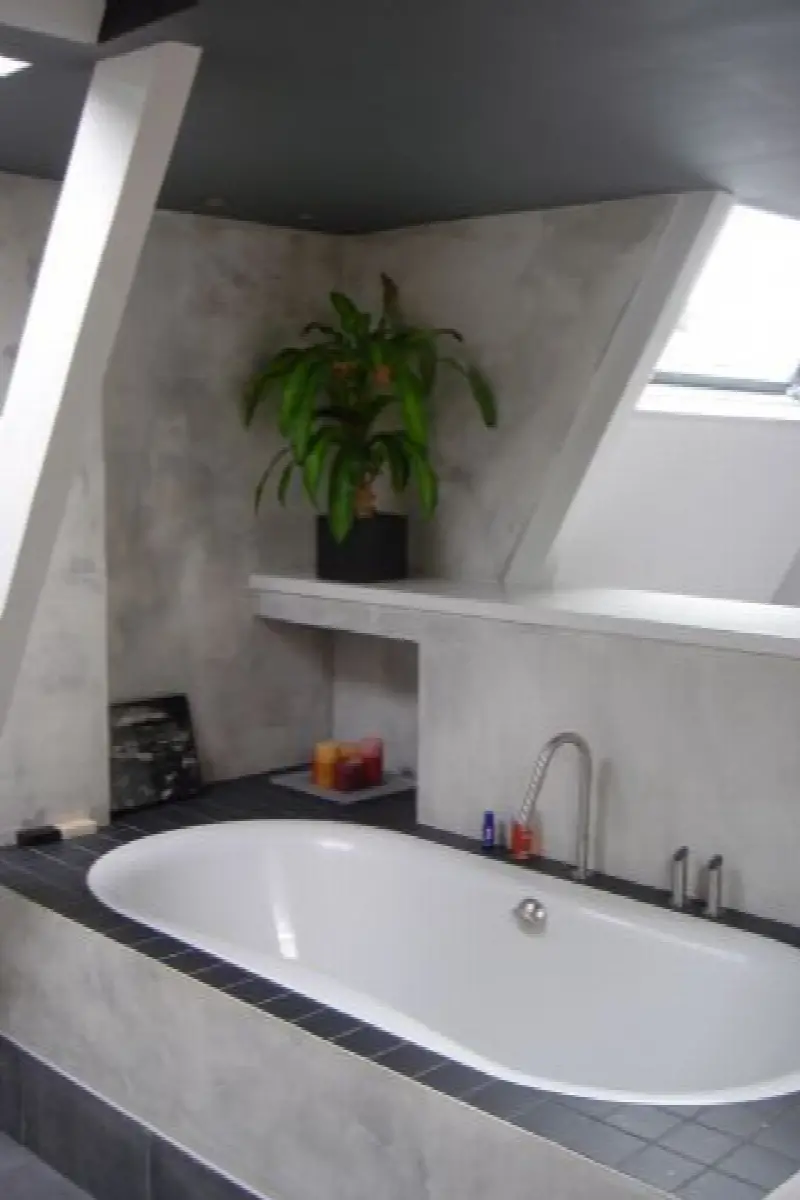 inbouwbad in de badkamer met mgs progetti kraan