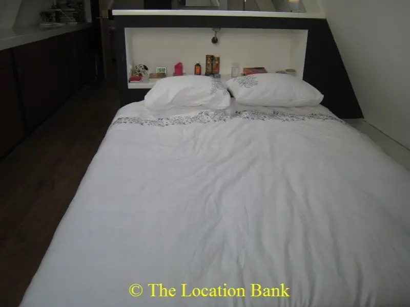 Slaapkamer met badkamer in loft