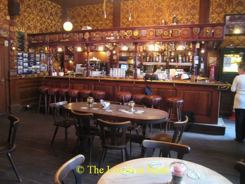 Bruin Amsterdamsch Cafe
