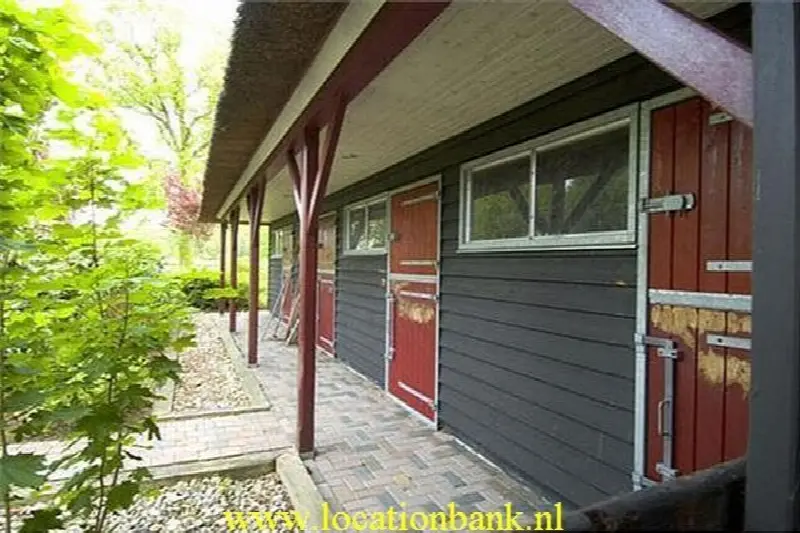 paardenstallen