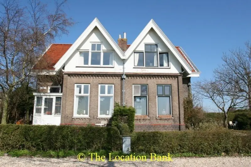 2 onder 1 kap villa