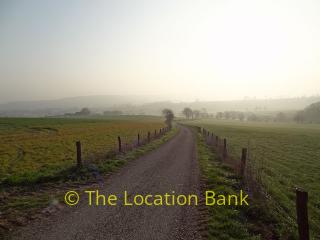 Landweg in de heuvels