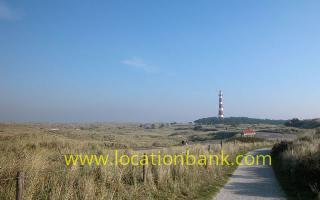 duinen met vuurtoren