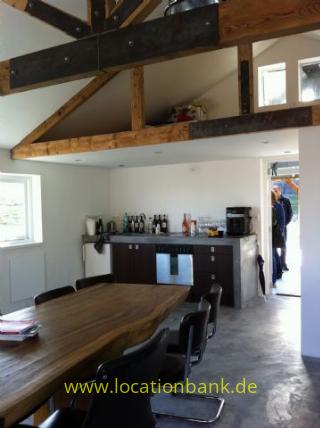 film location 1100