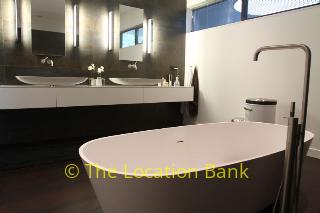 modernes Badezimmer