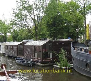 Woonark of woonboot in Amsterdam