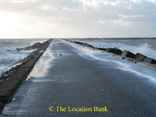 Weg door zee of pier