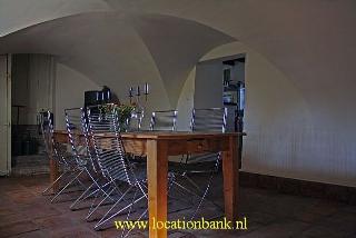 sousterrain en eetkamer