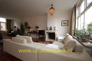 Woonkamer met openhaard