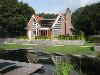 Villa mit natural pool