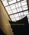 Amazing skylight ablove bed mit retractable sail