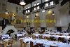 klassischal gro�es restaurant in industrial building