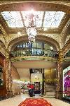 hotel lobby mit klassischal elevator