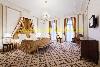 hotel suite
