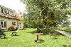 House mit gro&szlig;es Garten