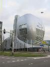 Moderne steel building