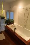 Badezimmer in Dachboden Living
