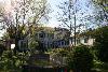 the 'cour' mit main house und g�tes on right