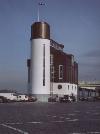 Moderne restaurant at the watersite