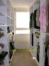 walk-in-closet