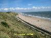 strand met zeer hoge duinen